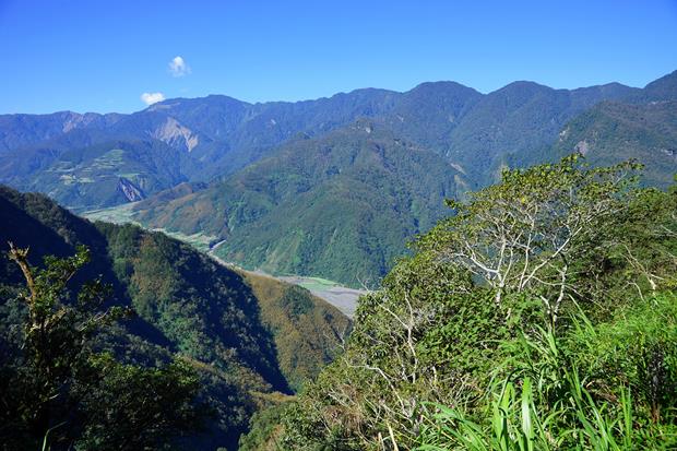 加羅湖-溪照