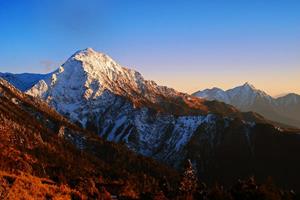 南湖大山圖片